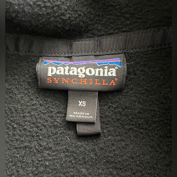 Patagonia Women’s Lightweight Synchilla Snap-T, Black, XS - Picture 4 of 7